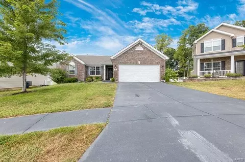 9 Winded Way Ct, Wentzville, MO 63385