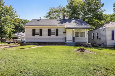 7730 Benmore St, Saint Louis, MO 63123