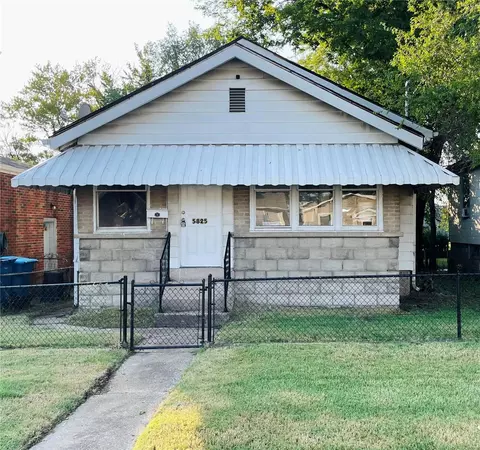 5825 Janet Ave, Saint Louis, MO 63136
