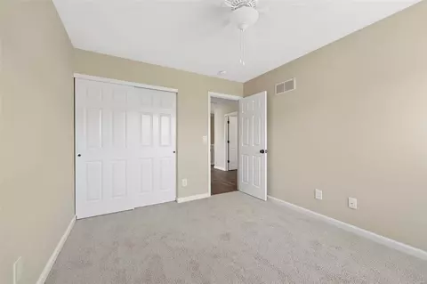 Bedroom - 405 Valley Spring Dr, O'fallon, MO 63366 photo 2 of 7