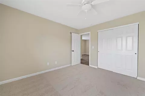 Bedroom - 405 Valley Spring Dr, O'fallon, MO 63366 photo 4 of 7