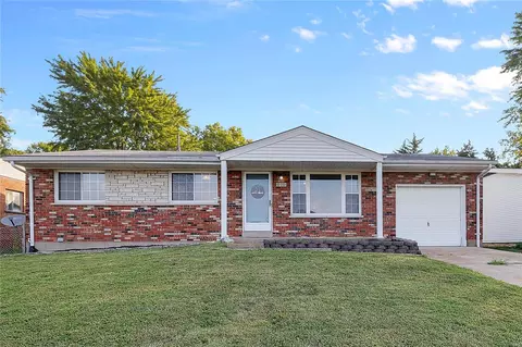 4101 Park Hill Ct, Saint Louis, MO 63125