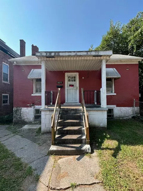 825 E 4th St, Alton, IL 62002 photo 1
