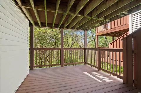 Exterior - 639 Highview Circle Dr, Ballwin, MO 63021 photo 5 of 9