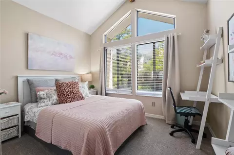 Bedroom - 639 Highview Circle Dr, Ballwin, MO 63021 photo 1 of 4