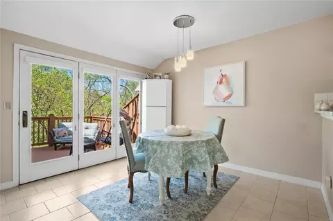 Dining - 639 Highview Circle Dr, Ballwin, MO 63021 photo 3 of 3