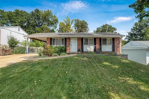 2329 Viminal Ct, Fenton, MO 63026