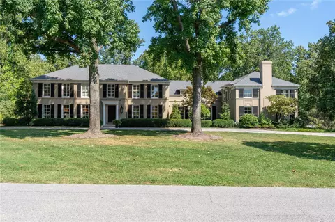 23 Countryside Ln, Saint Louis, MO 63131
