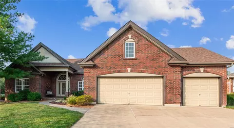 308 Yorktown Square Ct, Saint Charles, MO 63303