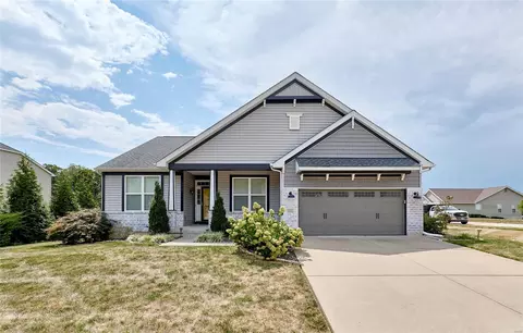 201 Willow Park Ct, Wentzville, MO 63385