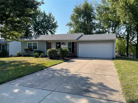 2927 Ehlmann Rd, Saint Charles, MO 63301