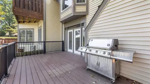 Exterior - 12933 Autumn Fields Ct, Saint Louis, MO 63146 photo 5 of 6