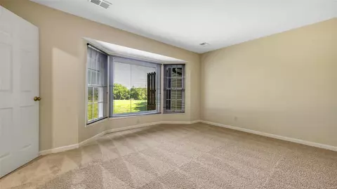 Bedroom - 12933 Autumn Fields Ct, Saint Louis, MO 63146 photo 2 of 4