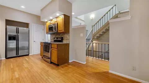 Entry Way - 12933 Autumn Fields Ct, Saint Louis, MO 63146 photo 2 of 2