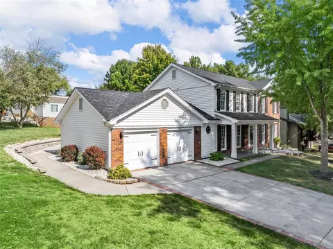 4 Marquette Dr, Lake Saint Louis, MO 63367