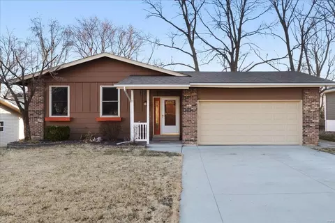 3212 Yale Blvd, Saint Charles, MO 63301