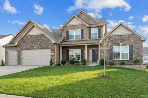 410 Mason Creek Dr, Lake Saint Louis, MO 63367