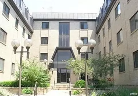 4355 Maryland Ave #110, Saint Louis, MO 63108