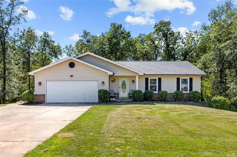 2732 Clairen Dr, Foristell, MO 63348