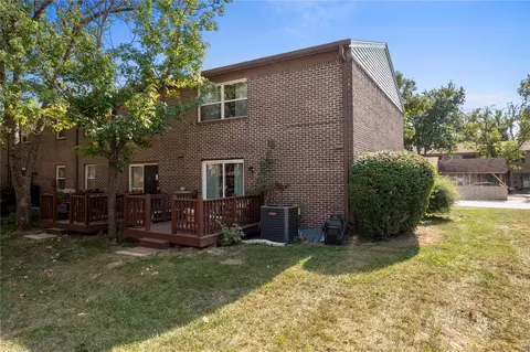 Exterior - 221 Carmel Woods Dr, Ellisville, MO 63021 photo 6 of 6