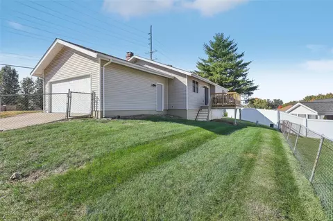 Exterior - 1137 Shadowoak Dr, Ballwin, MO 63021 photo 4 of 14