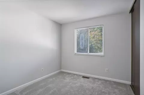 Bedroom - 1137 Shadowoak Dr, Ballwin, MO 63021 photo 5 of 6