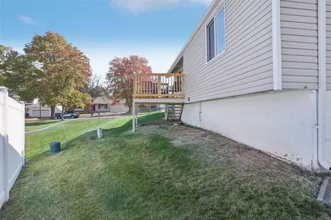 Exterior - 1137 Shadowoak Dr, Ballwin, MO 63021 photo 6 of 14