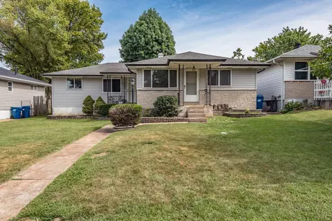758 Dallas Dr, Saint Louis, MO 63125