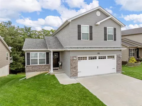 52 Huntleigh Park Ct, Foristell, MO 63348