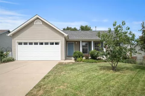 1425 Quiver Dr, O'fallon, MO 63366