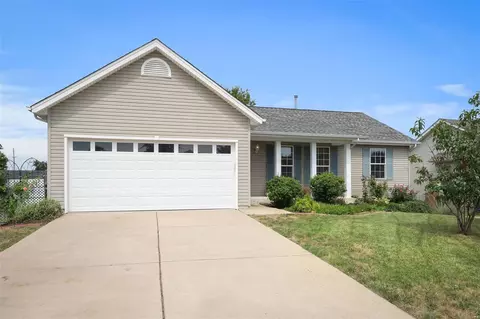 Exterior - 1425 Quiver Dr, O'fallon, MO 63366 photo 7 of 8