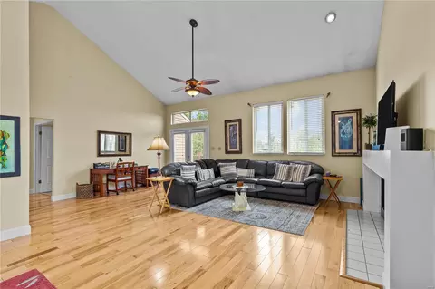Living - 1858 Ridgeview Circle Dr, Ballwin, MO 63021 photo 3 of 3
