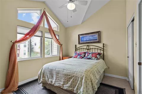 Bedroom - 1858 Ridgeview Circle Dr, Ballwin, MO 63021 photo 3 of 5