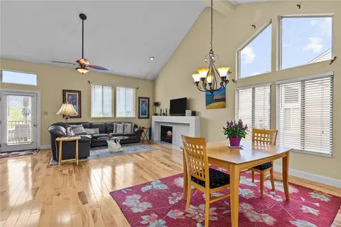 Living - 1858 Ridgeview Circle Dr, Ballwin, MO 63021 photo 1 of 3
