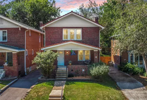 7232 Lindell Blvd, University City, MO 63130