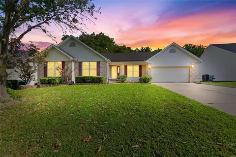 3420 Clearfield Ln, Saint Charles, MO 63303