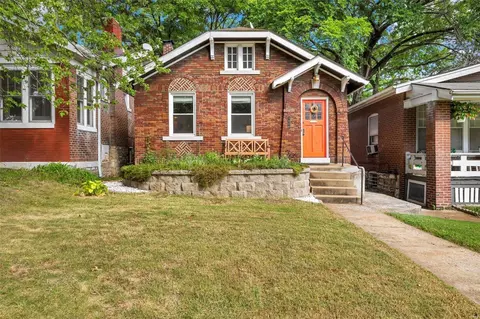 1908 Mitchell Pl, Saint Louis, MO 63139