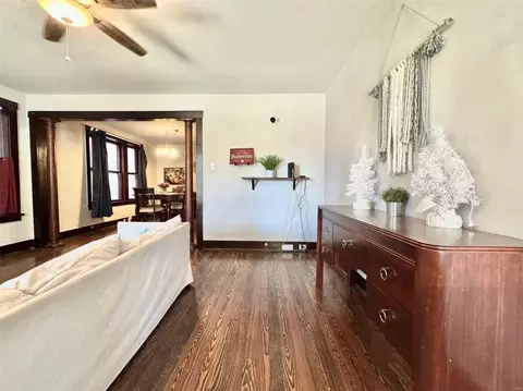 Living - 3473 S Spring Ave, Saint Louis, MO 63116 photo 1 of 7
