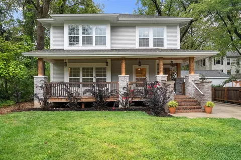 411 W Kirkham Ave, Webster Groves, MO 63119