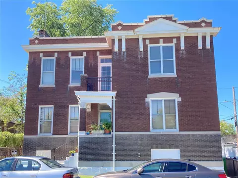 3548 Osceola St, Saint Louis, MO 63111