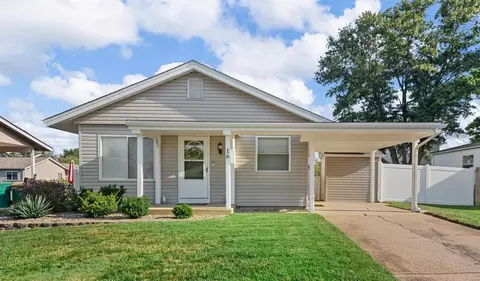 16 Wild Deer Ln, Saint Peters, MO 63376