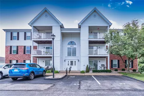 3605 Tracey Rich Rd #2A, Saint Louis, MO 63125
