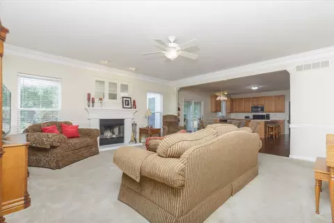 2449 Dunheath Ln, O'fallon, MO 63368 photo 2