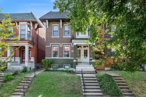 4146 Russell Blvd, Saint Louis, MO 63110