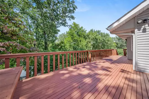 Exterior - 6 Sunset Ln, Saint Peters, MO 63376 photo 8 of 16