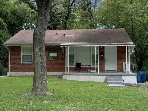 10114 Lord Dr, Saint Louis, MO 63136