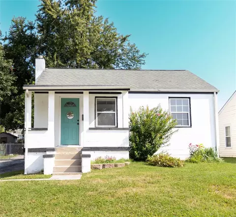 9507 Miriam Ave, Overland, MO 63114