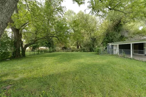 465 S Dade Ave, Ferguson, MO 63135 photo 22