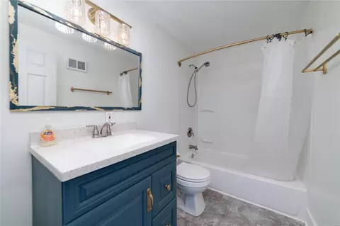 465 S Dade Ave, Ferguson, MO 63135 photo 13