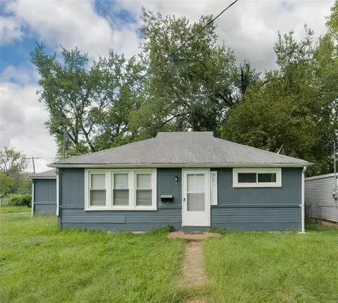 465 S Dade Ave, Ferguson, MO 63135